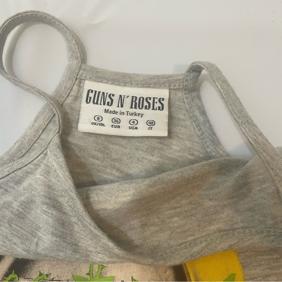 🎸 Guns N’ Roses Gray Halter Crop Tank – Size 4 🎸 - Picture 7 of 9